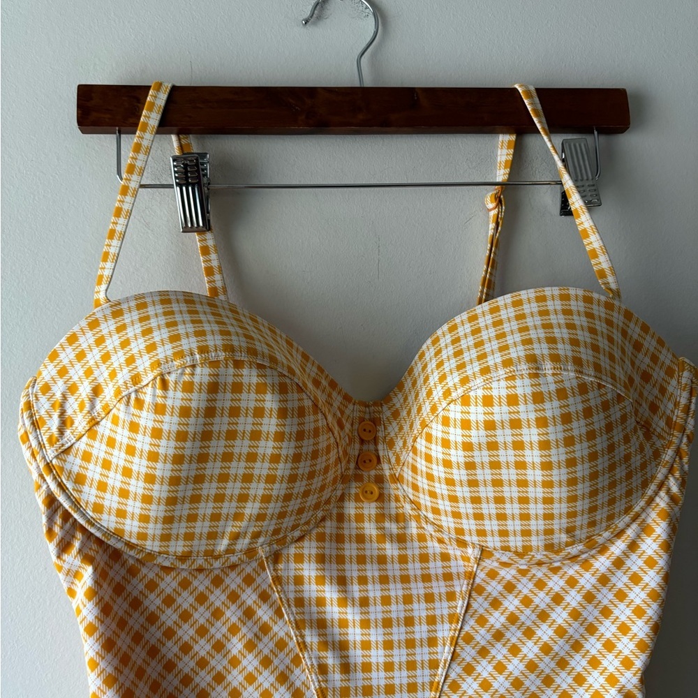 Skinny Dippers one piece bathing suit color yellow and white size XL - Picture 2 of 6